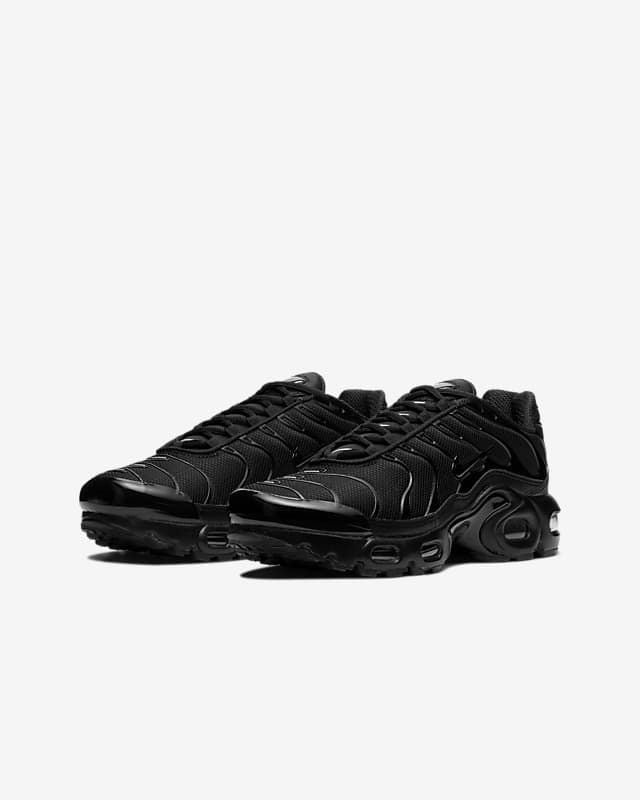 NIKE AIR MAX PLUS | Triple Black